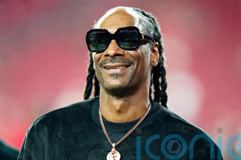 Snoop Dogg acquires music label Death Row Records