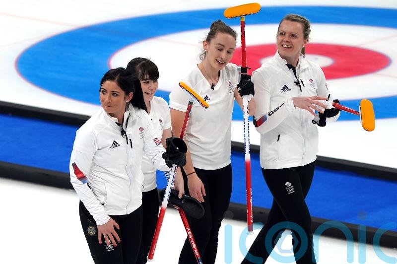 Eve Muirhead leads GB to thumping win over Sweden to make up for earlier defeat