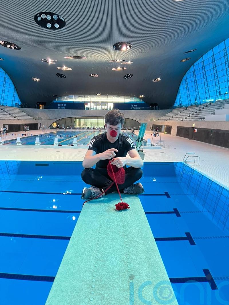 Tom Daley knits red noses ahead of Comic Relief challenge