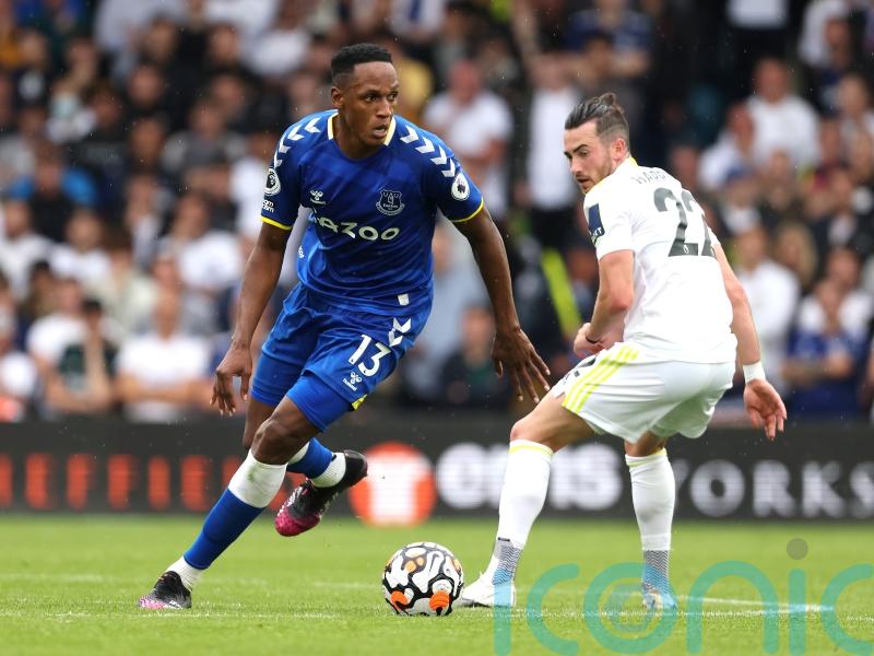 Yerry Mina injury adds to Everton’s defensive issues