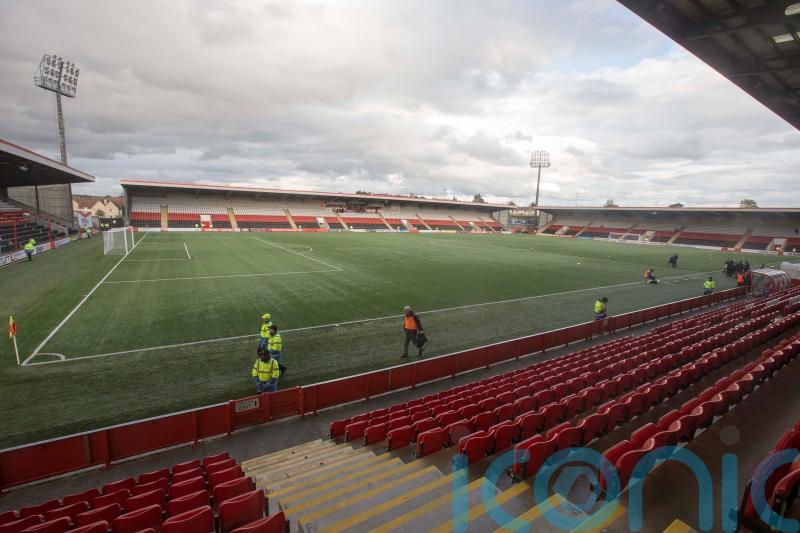 Airdrie close gap on Cove Rangers as leaders are held by 10-man Queen’s Park