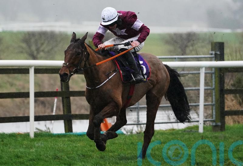 Death Duty snaps winless run with Grand National Trial triumph