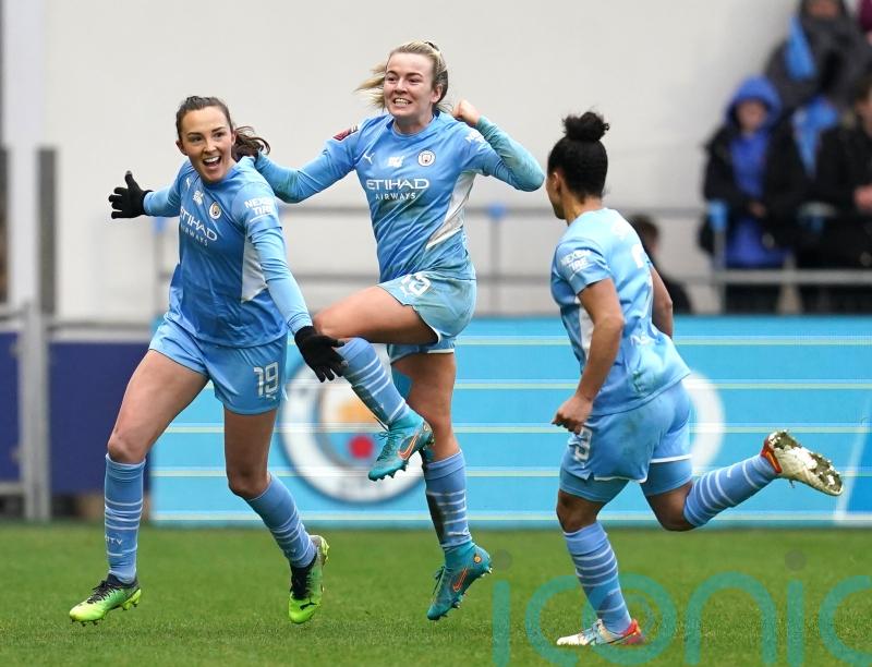 Superb Caroline Weir winner earns Manchester City derby victory