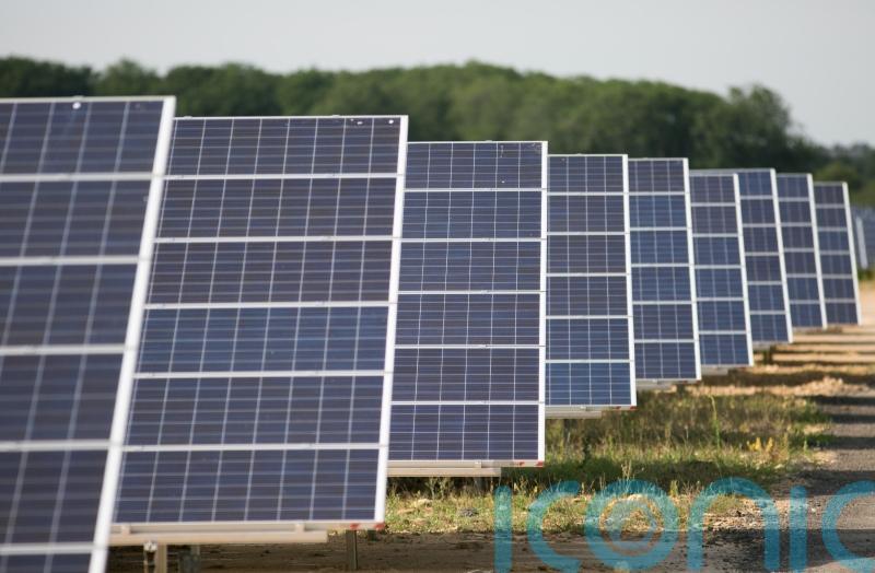 Opinion poll shows majority support for net-zero emissions target in legislation