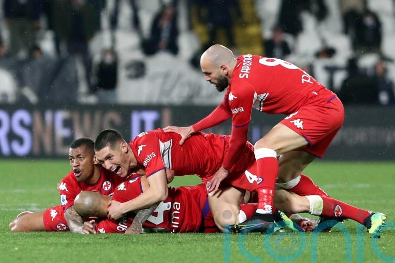Fiorentina leave it late to see off Spezia