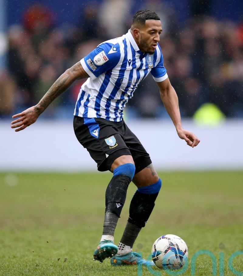 Owls to assess Nathaniel Mendez-Laing ahead of Accrington clash