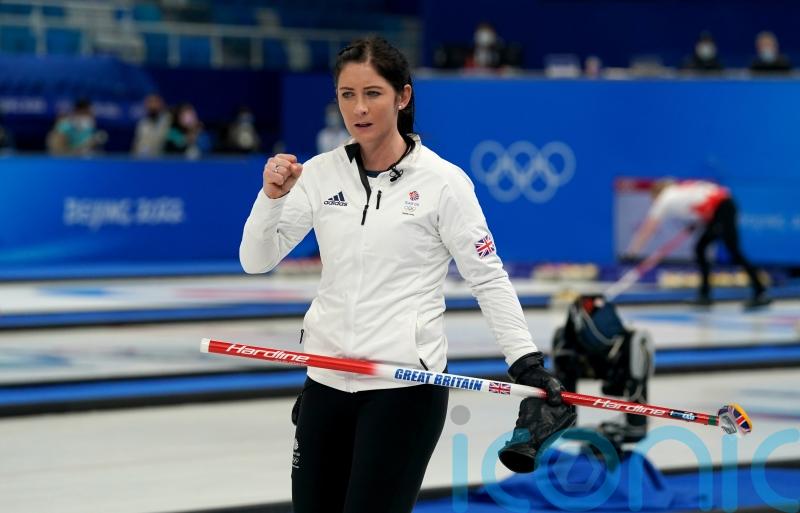 Great Britain guarantee curling double as Eve Muirhead’s team reach final