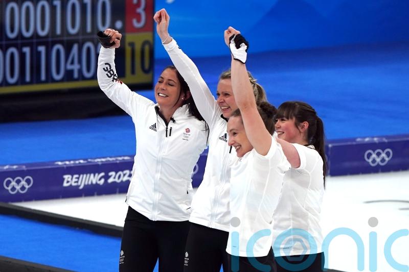 Eve Muirhead pays tribute to her Great Britain gold medal team-mates
