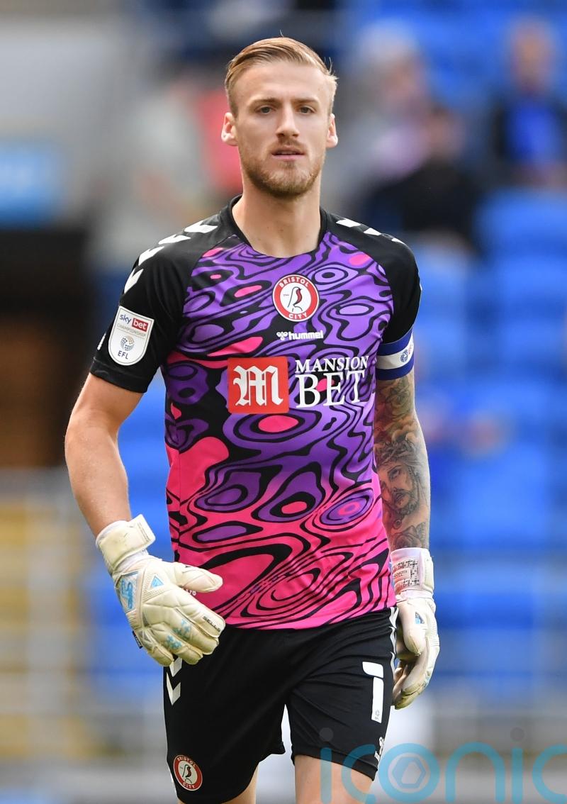Daniel Bentley likely to keep his place in goal when Bristol City host Coventry