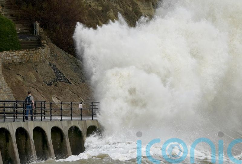 Extreme weather may become feature of UK’s climate, minister says
