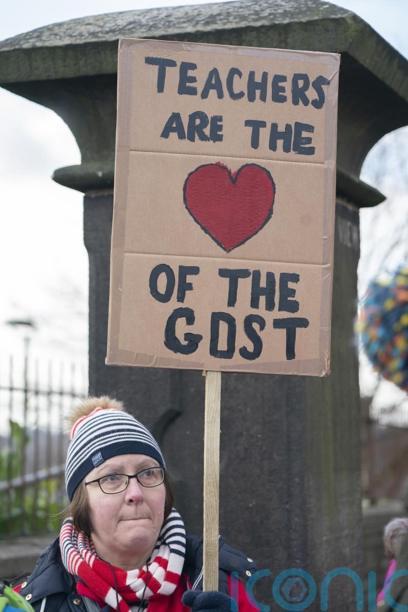 Private schools call for end to strike action with updated pension offer