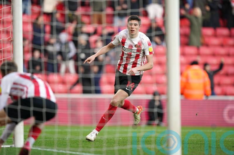 Late Ross Stewart goal rescues a point for Sunderland against Burton