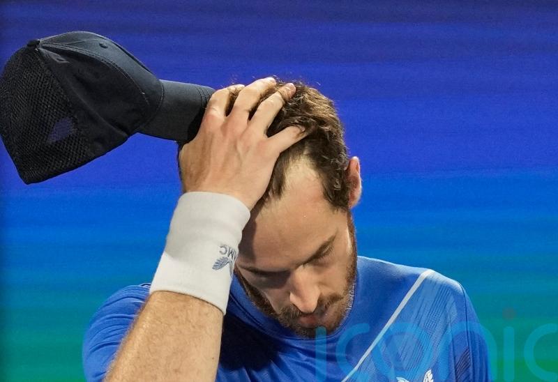 Andy Murray beaten by young Italian Jannik Sinner at Dubai Tennis Championships