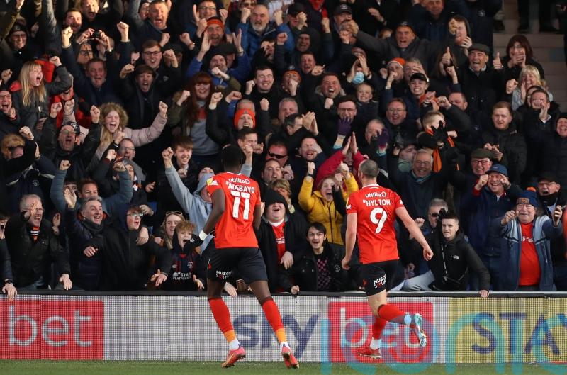 Luton move into play-off places after win over Derby