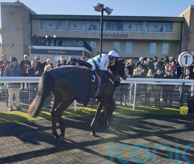 Botox Has pays Josh Moore back with big-race victory at Fontwell