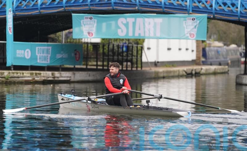Jordan North begins 100-mile rowing challenge for Comic Relief