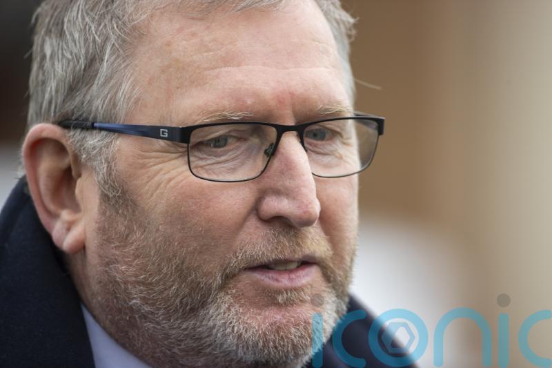 UUP leader says it was ‘clear’ Sir Jeffrey meeting was about switching parties
