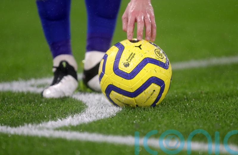 Bristol Rovers battle past 10-man Barrow