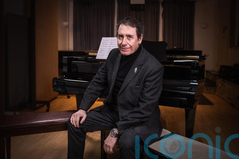 Jools Holland reveals 2014 prostate cancer diagnosis in bid to help charity