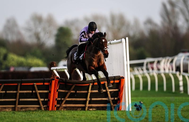 Nicholls sweet on Challow winner Stage Star in Ballymore