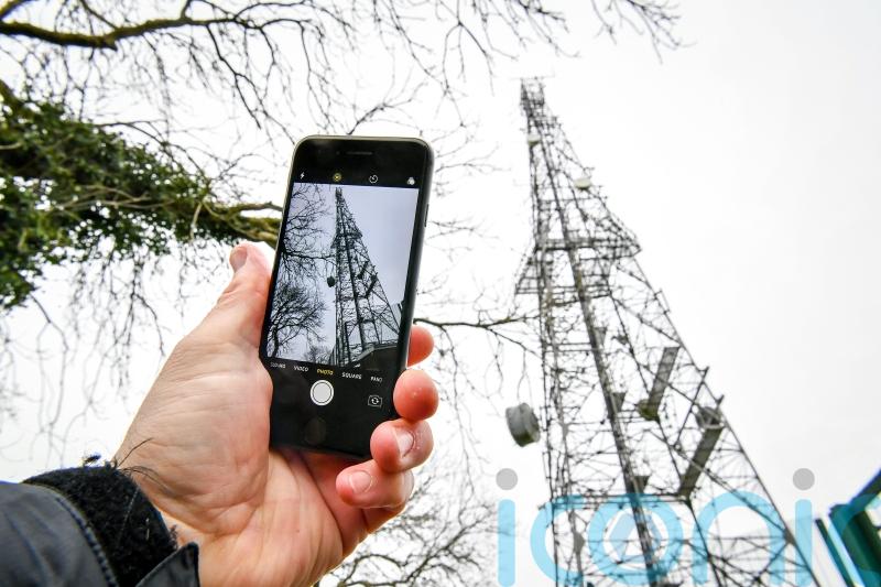 Buyer of Three network owner to sell 1,000 mobile towers to allay price fears