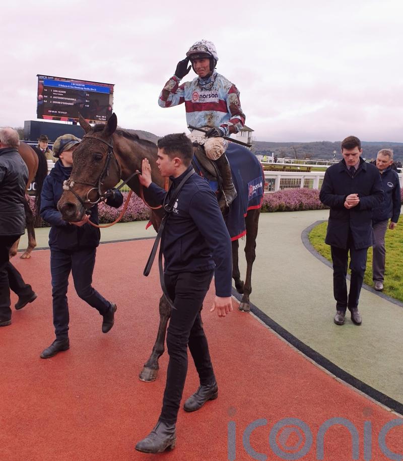 Don delivers to spark double for Nicholls at Taunton