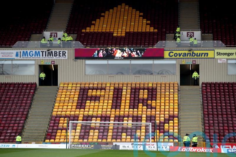 Motherwell have no new injuries for the Premiership visit of Dundee