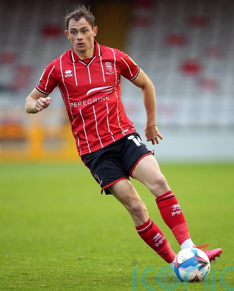 Theo Archibald’s late goal rescues a point for Leyton Orient against Stevenage