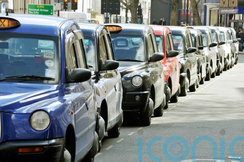 Cabbies stop searching for passengers due to soaring fuel costs