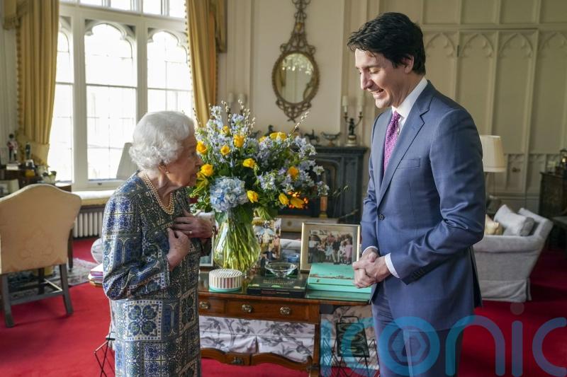 Canada’s PM praises Queen as she holds first in-person audience since Covid bout