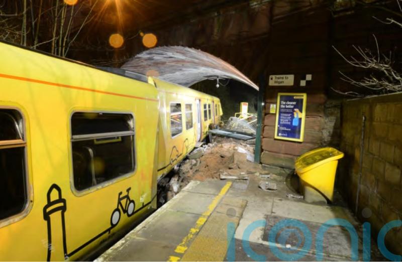 Train driver ‘sent message about Murray Walker death’ moments before crash