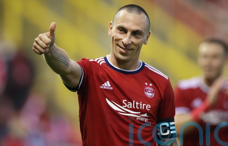 Scott Brown leaves Aberdeen to ‘focus on his coaching development’