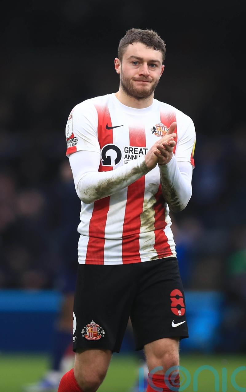Sunderland hit back to beat Fleetwood and keep play-off hopes alive