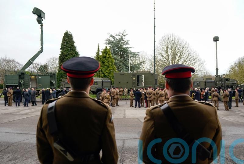 UK soldiers risk ‘dangerous situation’ by traveling to Ukraine, minister warns