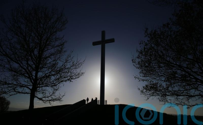 Vatican replaces Puerto Rico bishop who alleges persecution