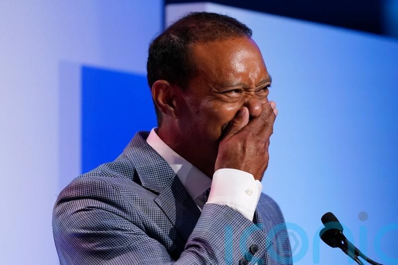 Tiger Woods becomes emotional during Golf Hall of Fame induction speech