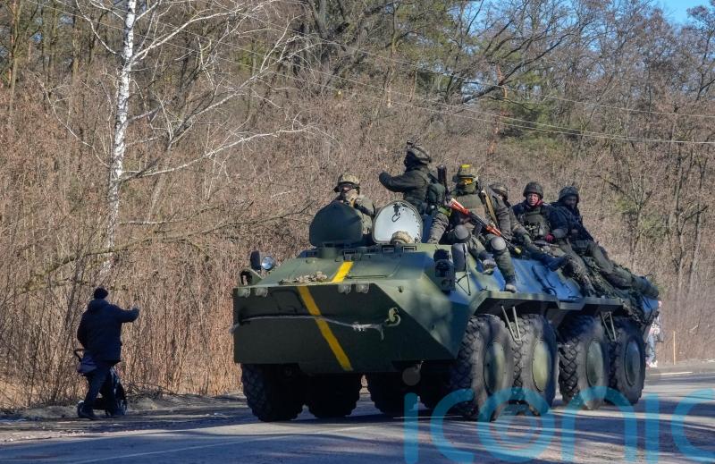 Veterans minister urges ex-armed forces personnel not to join Ukraine conflict