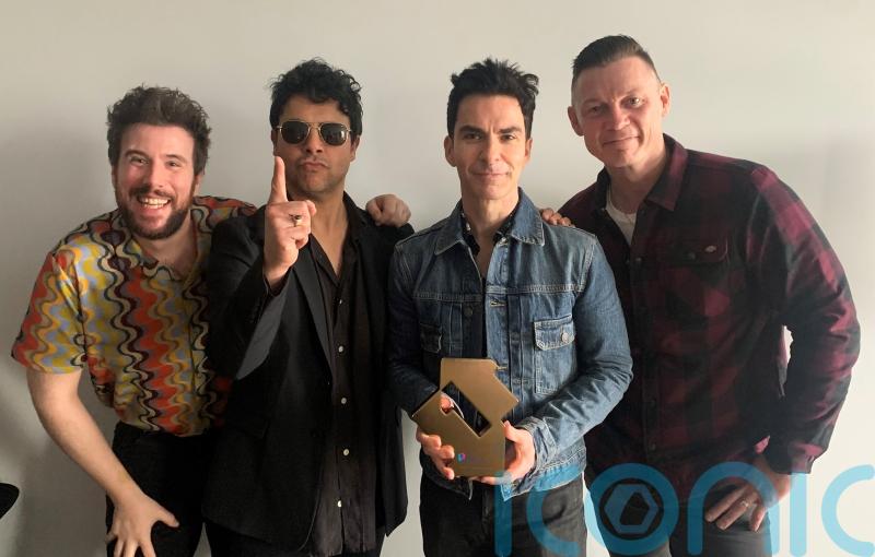 Stereophonics score eighth number one album in 25th year