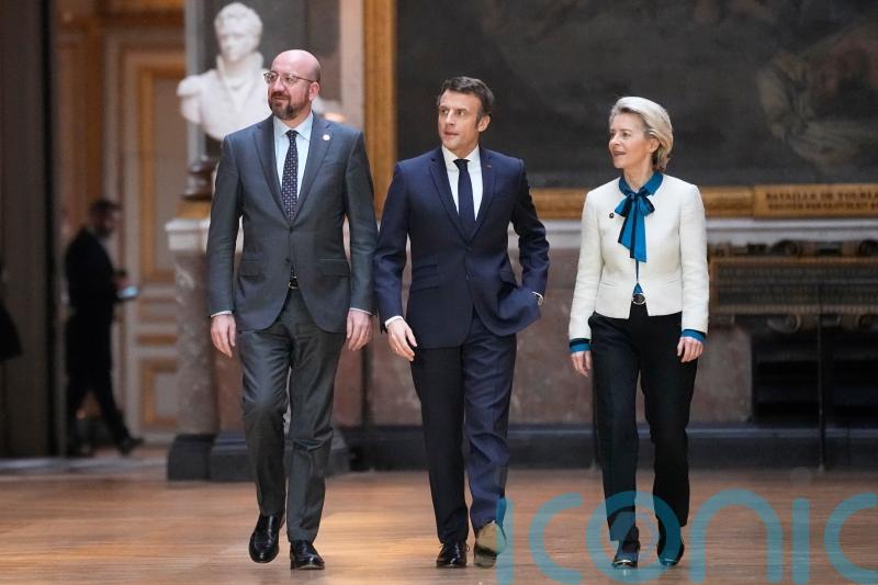 EU leaders seek ways to give support amid high energy prices