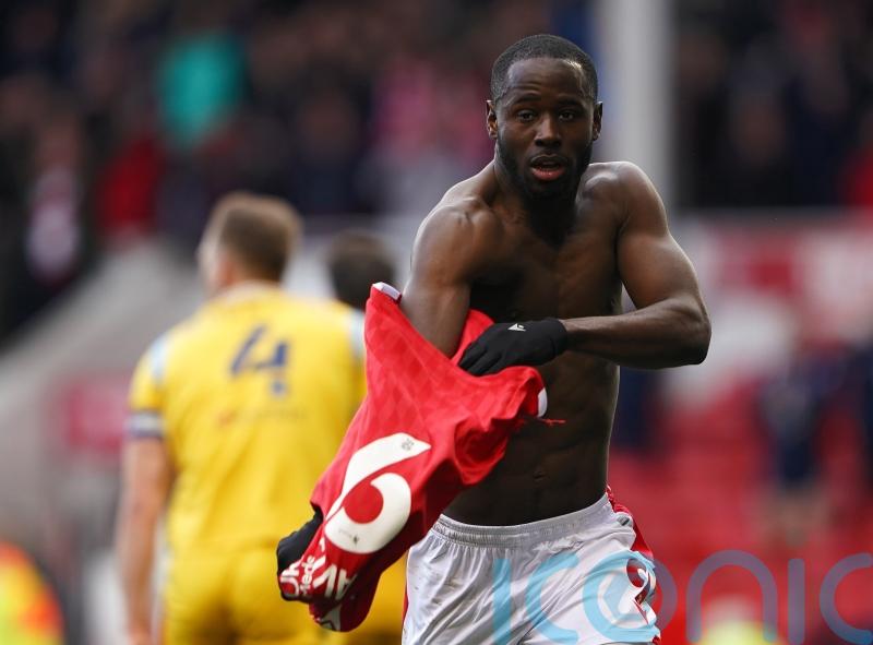 Keinan Davis scores twice as Forest rout Reading