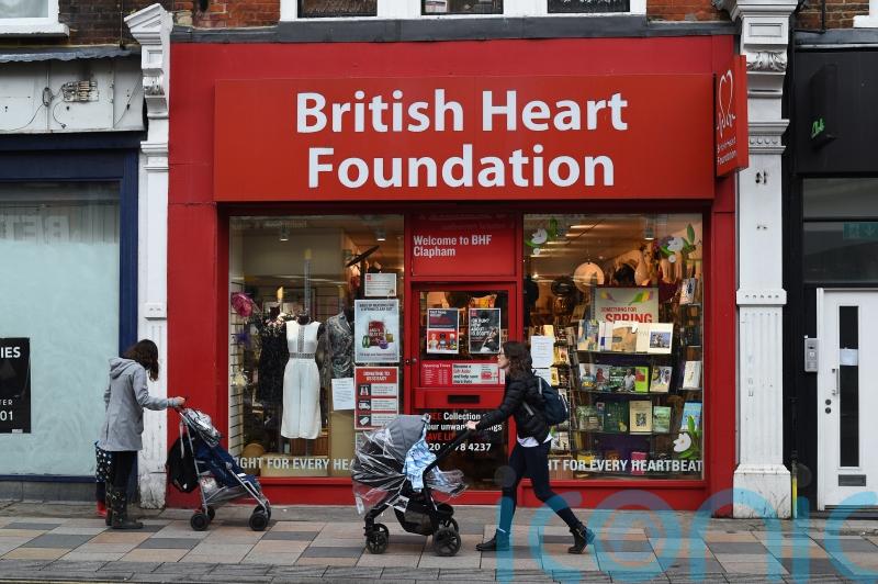 What are the causes and symptoms of heart failure?