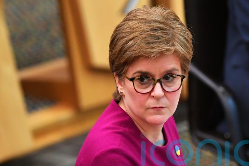 Nicola Sturgeon: Scottish ministers will donate pay rises to public purse