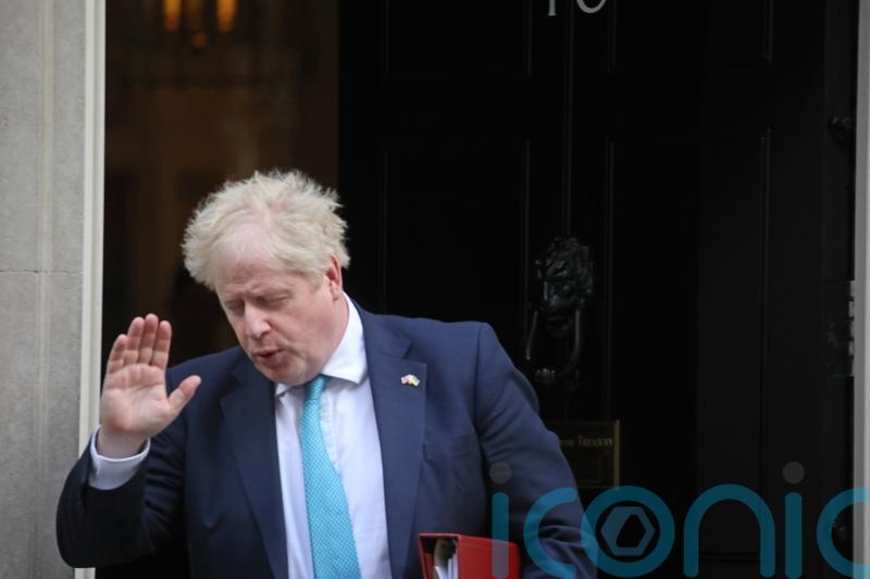 Johnson &lsquo;unlikely to house Ukrainian refugees at No 10 due to security risks&rsquo;