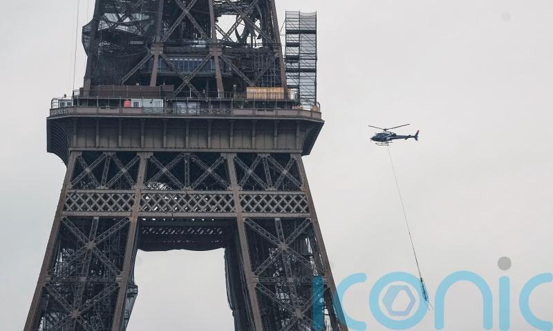 Eiffel Tower grows another 20ft thanks to new antenna