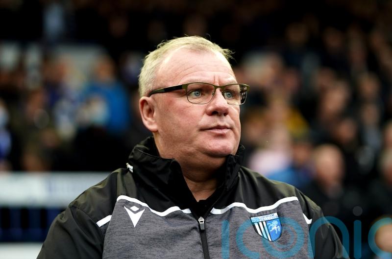 Steve Evans replaces Paul Tisdale as Stevenage boss