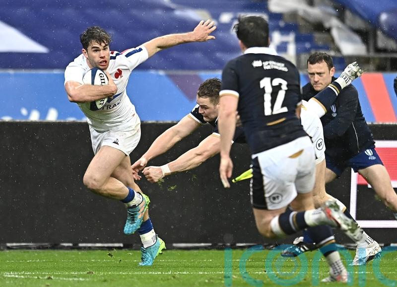 Damian Penaud returns for France against England