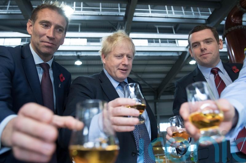 Removing PM would be ‘extremely dangerous’ during Ukraine war, says Ross