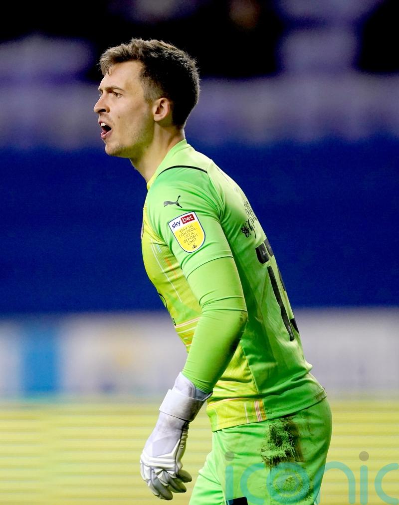 Goalkeeper Jack Stevens expected back for Oxford