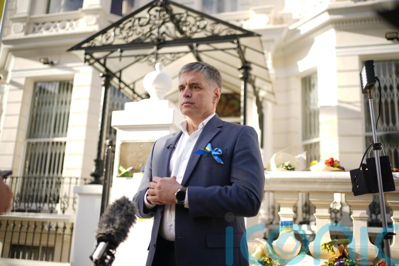 Ukraine ‘humbled’ by 150,000 Britons wanting to open homes to Ukrainian refugees