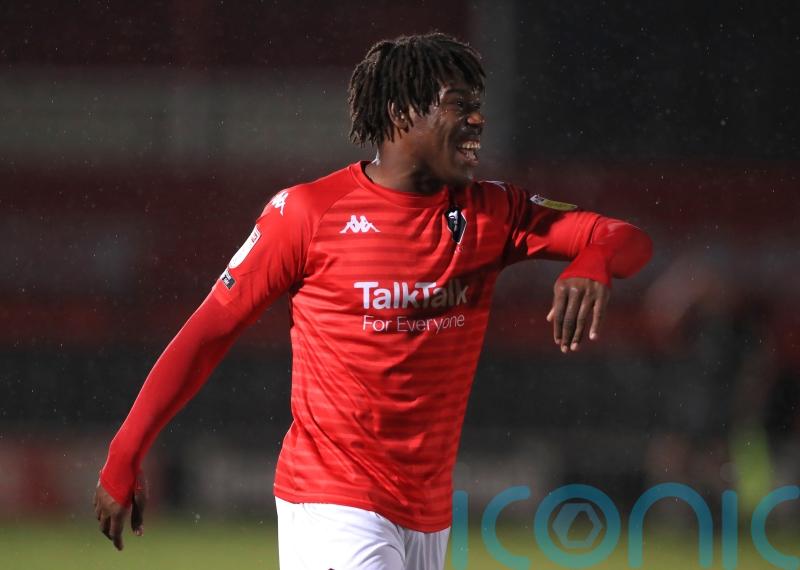 Brandon Thomas-Asante hat-trick helps five-star Salford thrash sorry Scunthorpe
